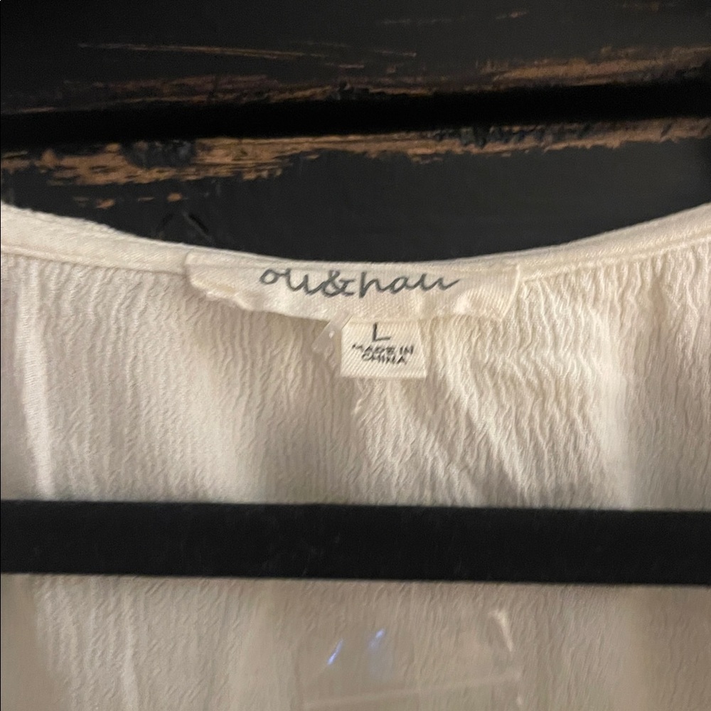 New Oli & Hali Ruffle Detail Smocked Hem Top. Size Large - Picture 3 of 5